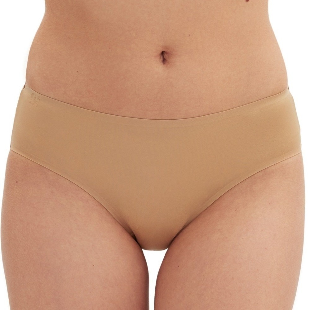 GapBody Everyday Womens Hipster Panty Beige Medium Seamless Laser Cut Intimates